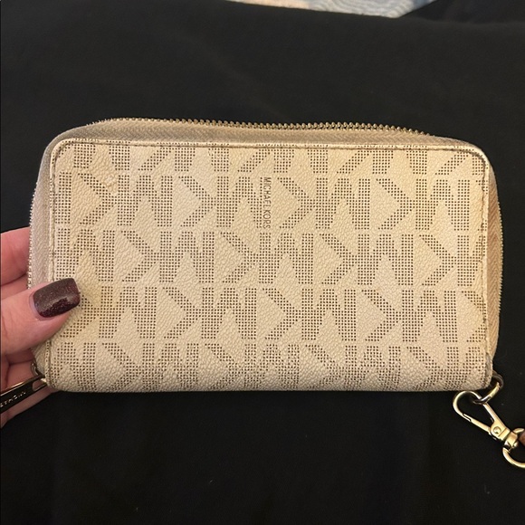 Michael Kors Lot of 5 **read description ** - Picture 9 of 14